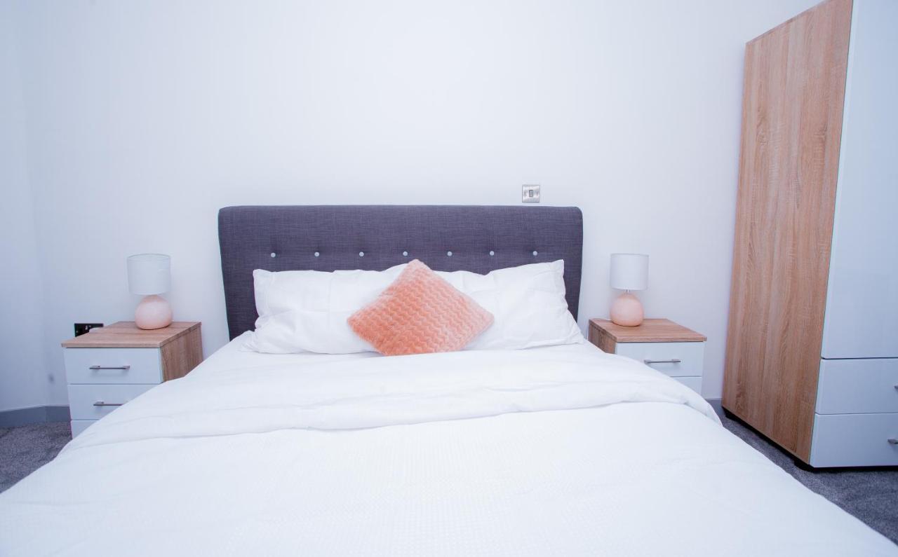 Spacious Urban City Apartment Doncaster Exteriör bild